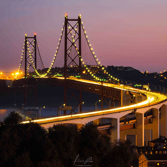 Bridge 25 de Abril, Lisbon